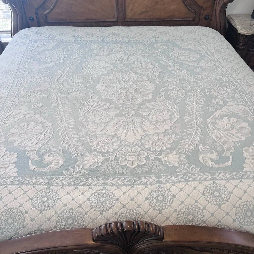 Vtg. Crown Crafts WOVEN BLUE WILLIAMSBURG Cotton FULL BEDSPREAD - 90
